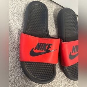 Nike Toddler Benassi Red Black Slip On Sport Sandal Slides Size 6Y